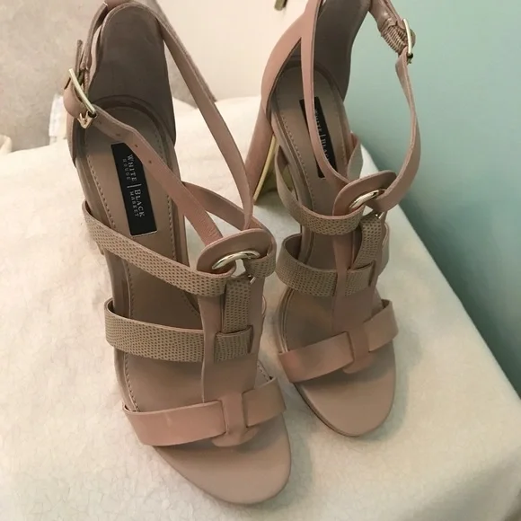 White House Black Market Grommet Detail Sandal 8 - Picture 3 of 9